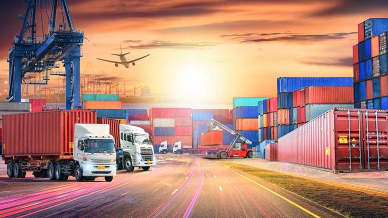 تنظیم قراردادهای حمل و نقل داخلی و بین‌المللی چگونه است؟